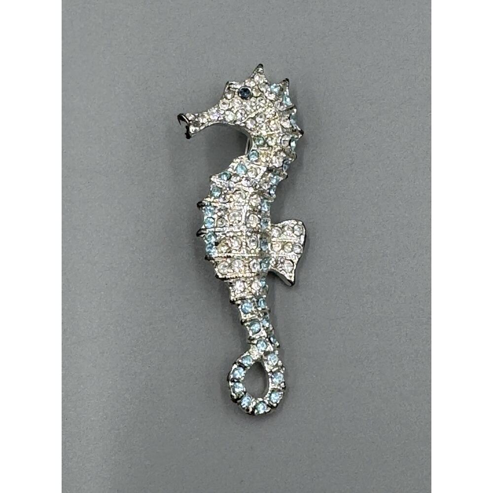 Vintage Monet Silver Colored Seahorse Brooch Baby Blue & Clear Stones READ‎